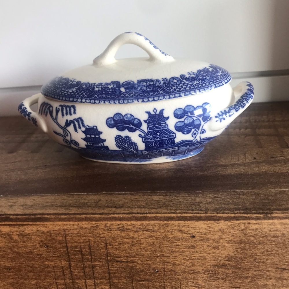 Blue Willow Vintage Sugar Bowl